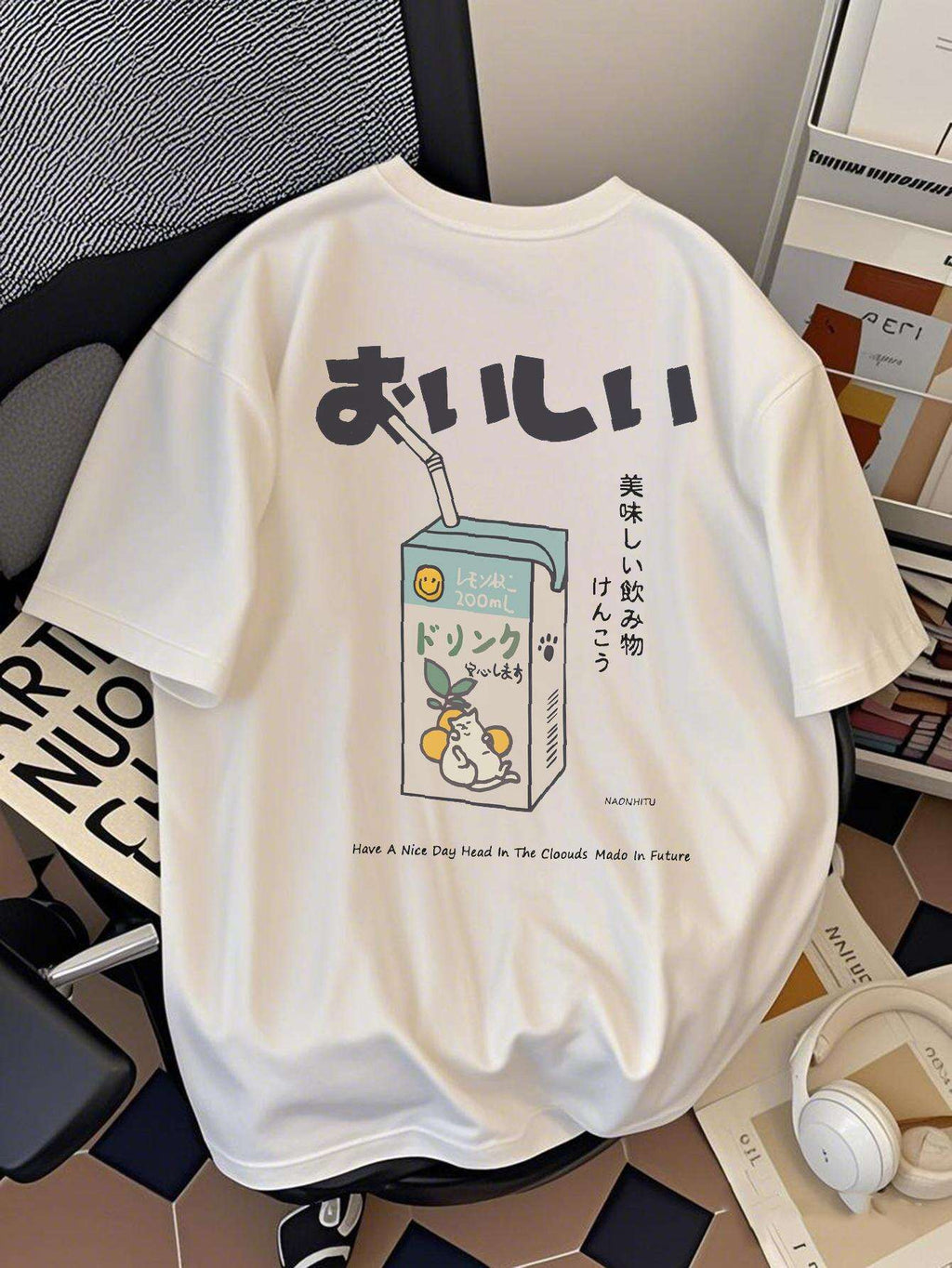 Camiseta Privathinker – Hombre, Diseño Japonés “Delicious Drink”