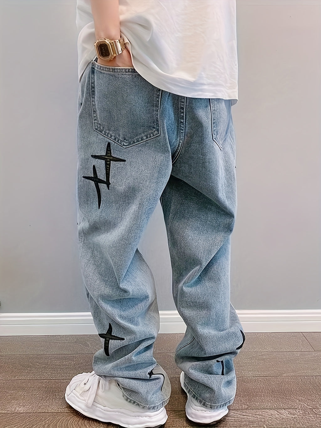 Vaqueros Anchos con Cruces – Estilo Streetwear Azul Lavado