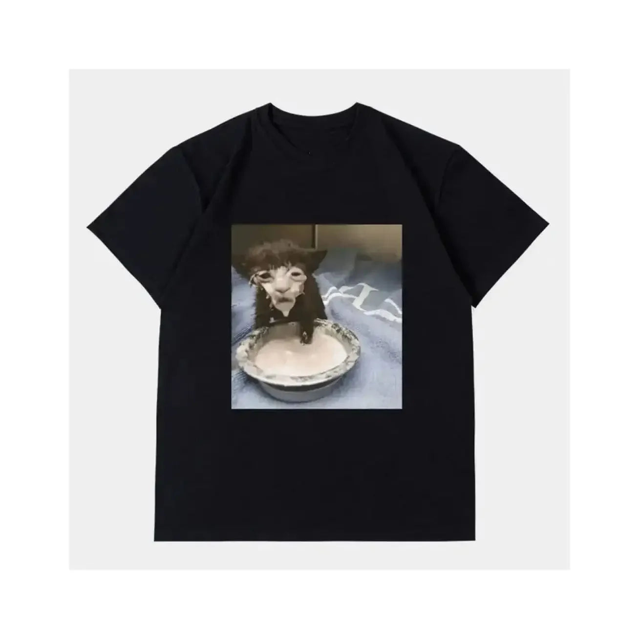 Graphic T-Shirts Women Fashion Streetwear Milk Face Cat Meme Print T Shirt Weird Humor Funny Cat Summer Short Sleeved Harajuku