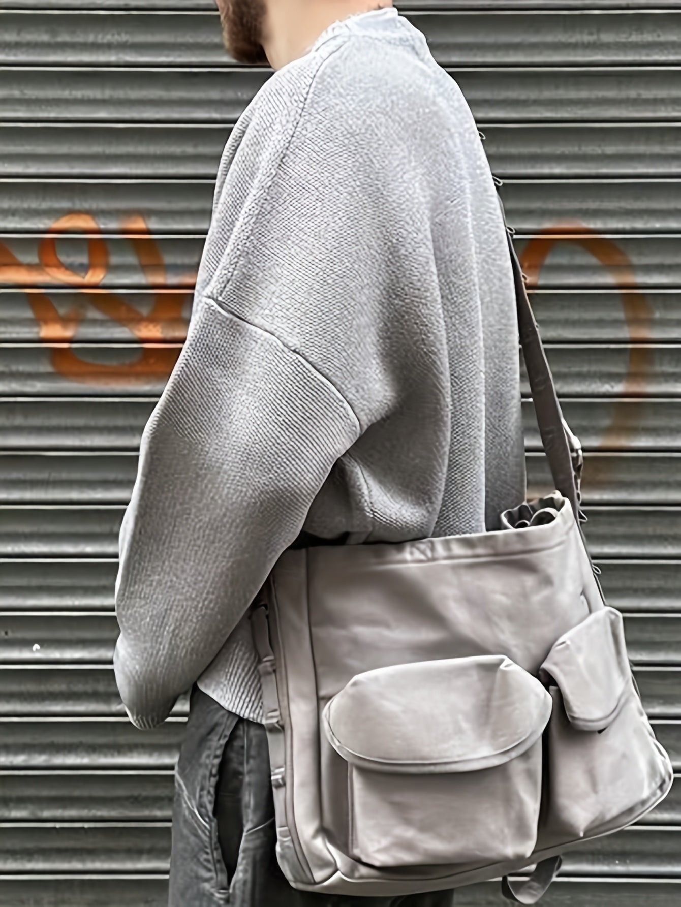 Suéter Oversize Unisex – Punto Color-Block, Cuello Redondo