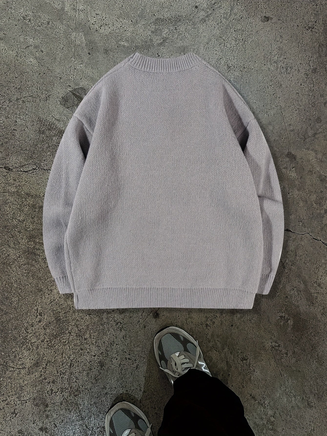 Suéter Oversize Unisex – Punto Color-Block, Cuello Redondo